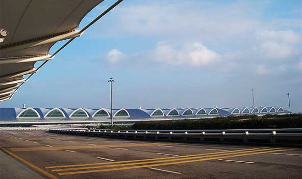 廣州白云國際機(jī)場擴(kuò)建工程三跑道助航燈光、供電和燈光站工程（0、4、5號(hào)燈光站項(xiàng)目）